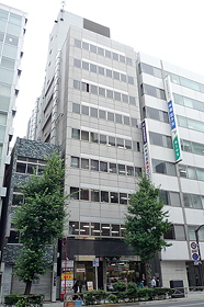 東京本社外観